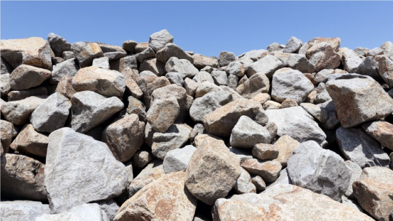 岩や植物の仕入れが困難